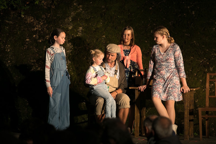 2022_Der.Verschwender (7).jpg